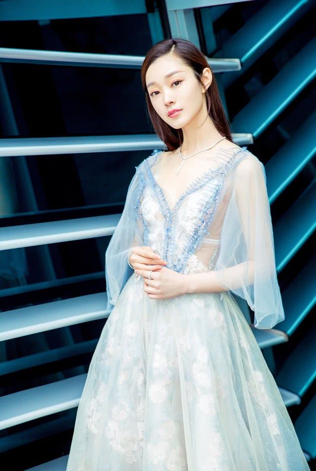 宋轶穿对了薄纱长裙，就把仙气完美展现出来!
