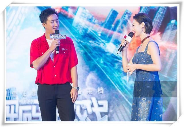 韩庚是吃仙丹了么？34岁穿红衬衫嫩过18岁吴磊，难怪卢靖姗那么爱