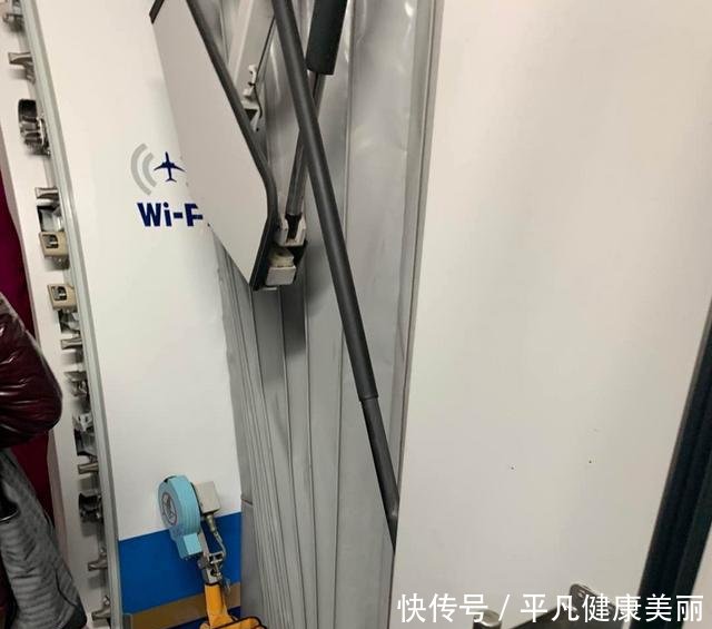  『适合』打卡南航A350墨镜侠！明珠经济舱太适合大长腿，座椅间距有1米宽