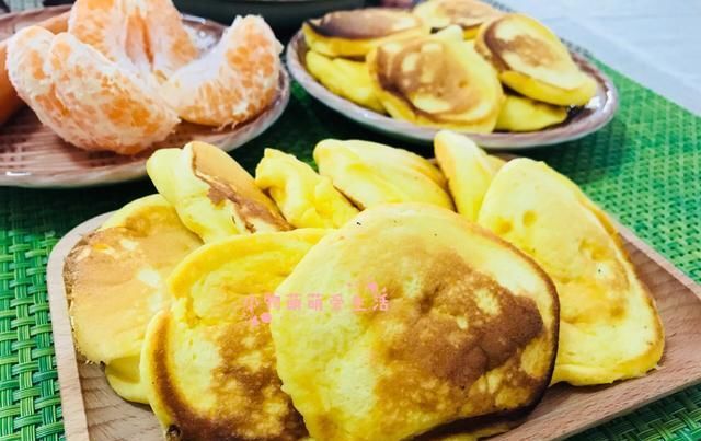 「软嫩」一袋牛奶俩鸡蛋,做出软嫩早餐松饼,香甜可口让你爱不释手!