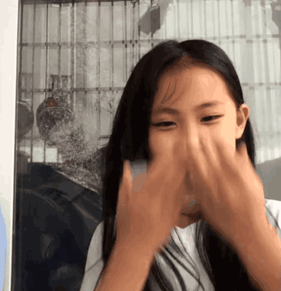 化妆术到底有多神奇？11岁小学生秒变＂夜店女王＂，网友：吓得我