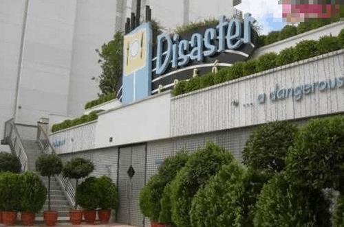 世界各国的4座“奇葩”餐厅,图一的棺材餐厅让人难以接受!