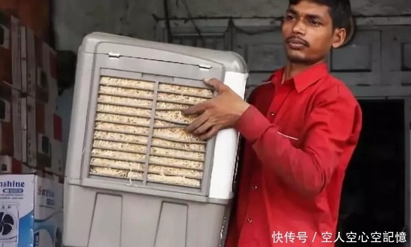 印度56高温怎么过?“土空调”被抢光,驴友:太有想法!