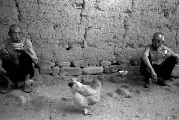  [照片]在义门,一组农村30年前吃饭的老照片!看完莫名感伤!