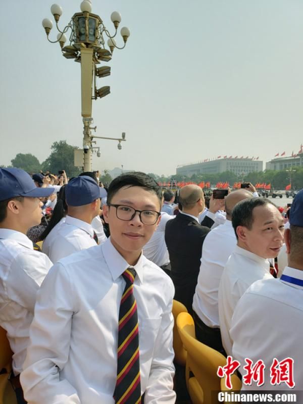  代表■香港警队代表参加庆祝中华人民共和国成立70周年大会