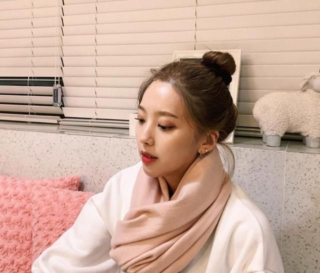  【适合】为什么我不适合把头发放下来,而是扎马尾反而好看?头发放下来感觉...