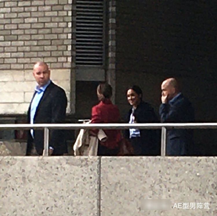 哈里梅根英国皇室梅根