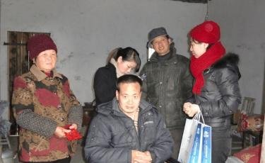 农村老人每人每月将补发250元 4月份发放到位 别少领了！