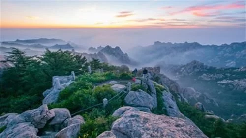 中国海岸线第一高山,海拔1132米,号称力压泰山却鲜有人知