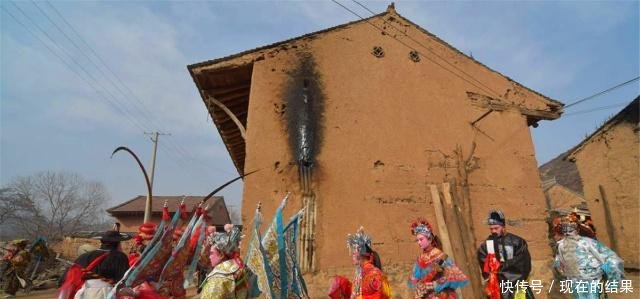 俗语“父子不同席，叔侄不对饮”有何说法很多农村人都心知肚明