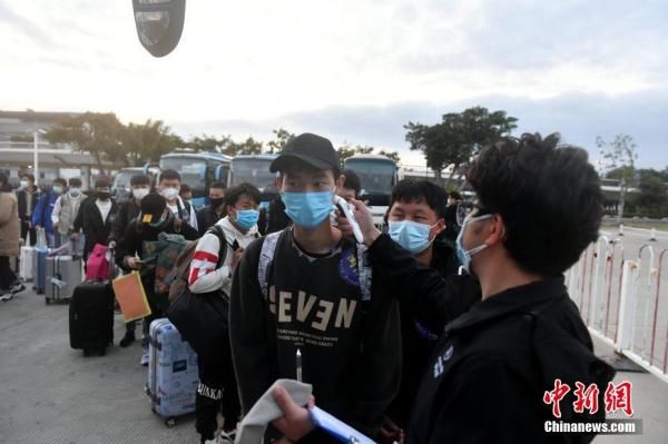  免费|300多名务工人员免费乘包机回福州返岗