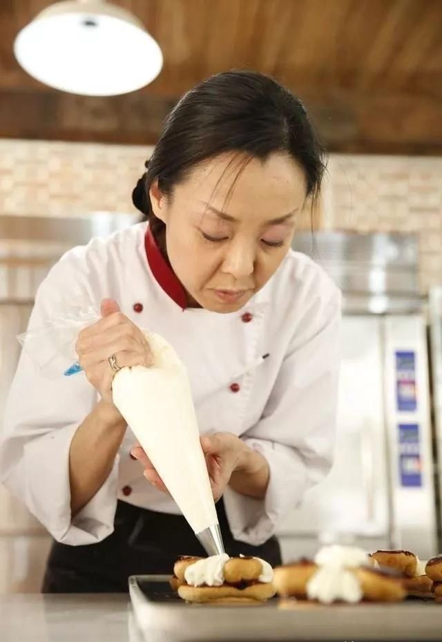  『牛奶巧克力』日本甜品女神私藏配方！超适合烘焙店外卖配送的蛋糕，叫座又叫好