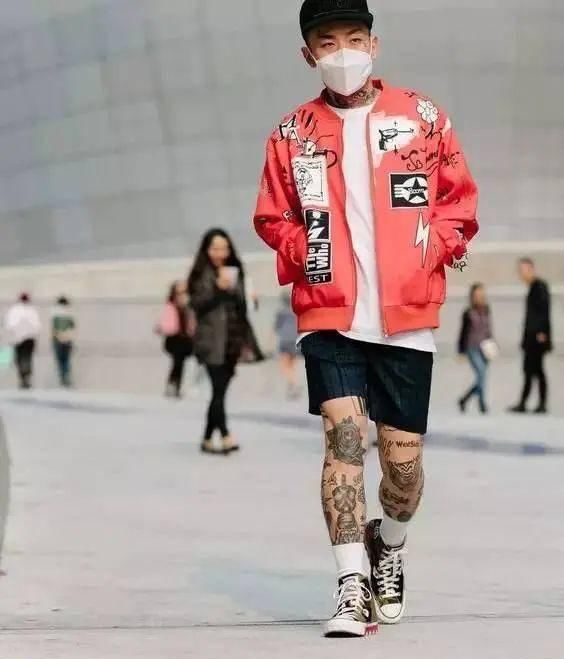  「张街」春天男生必学的街头穿搭！12 张街拍照一次看懂换季重点