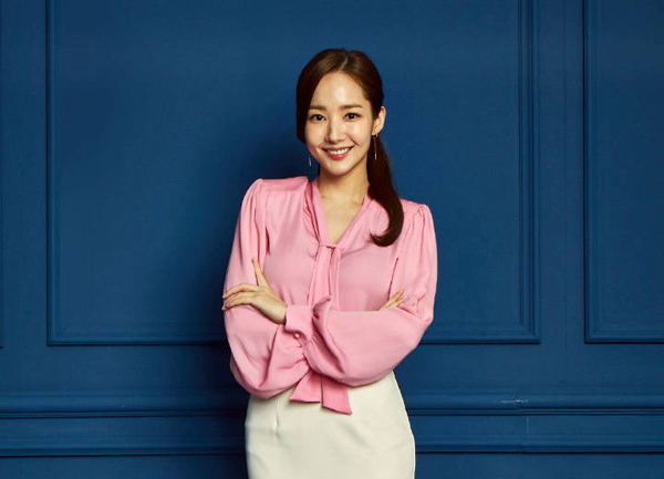 每个男人心中都有个金秘书