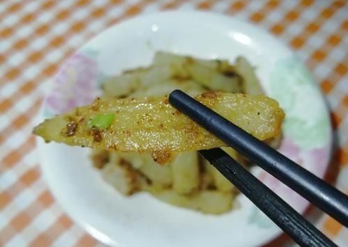  【做法】干煸孜然土豆条，好吃有诀窍，分分钟学会，口感酥香，美味又下饭