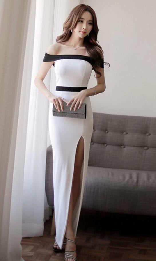 有喜欢优雅的女人吗?紧身连衣裙给美人性感的美,迷人妩媚与优雅!