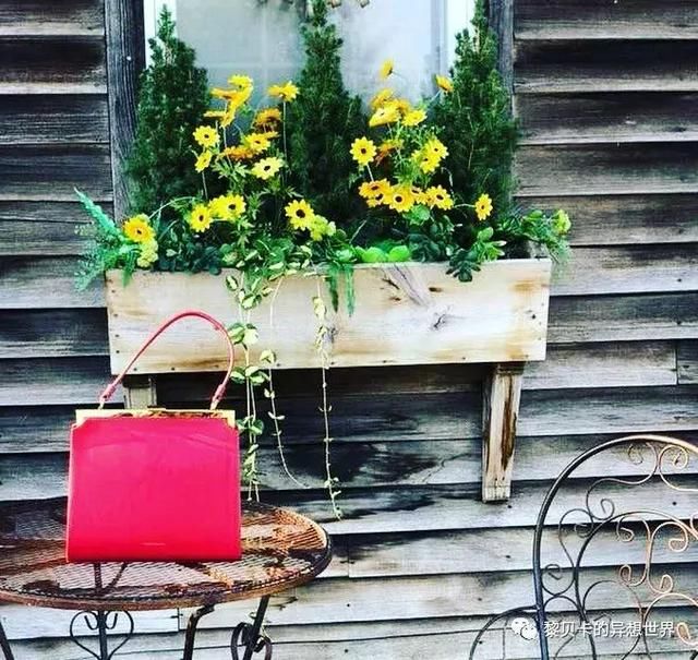 这些千元级美貌包包到底有什么魅力，让她们天天都想背！