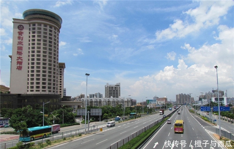  【高速】开车跑高速和走国道，哪种路径更省钱？车主唉声叹气：