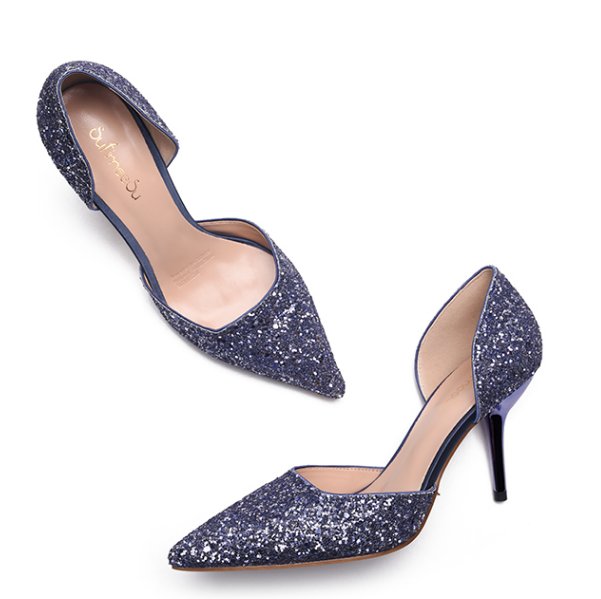 想显高哪有这么费力?今年都流行这种尖头高跟鞋，一米五也能逆袭