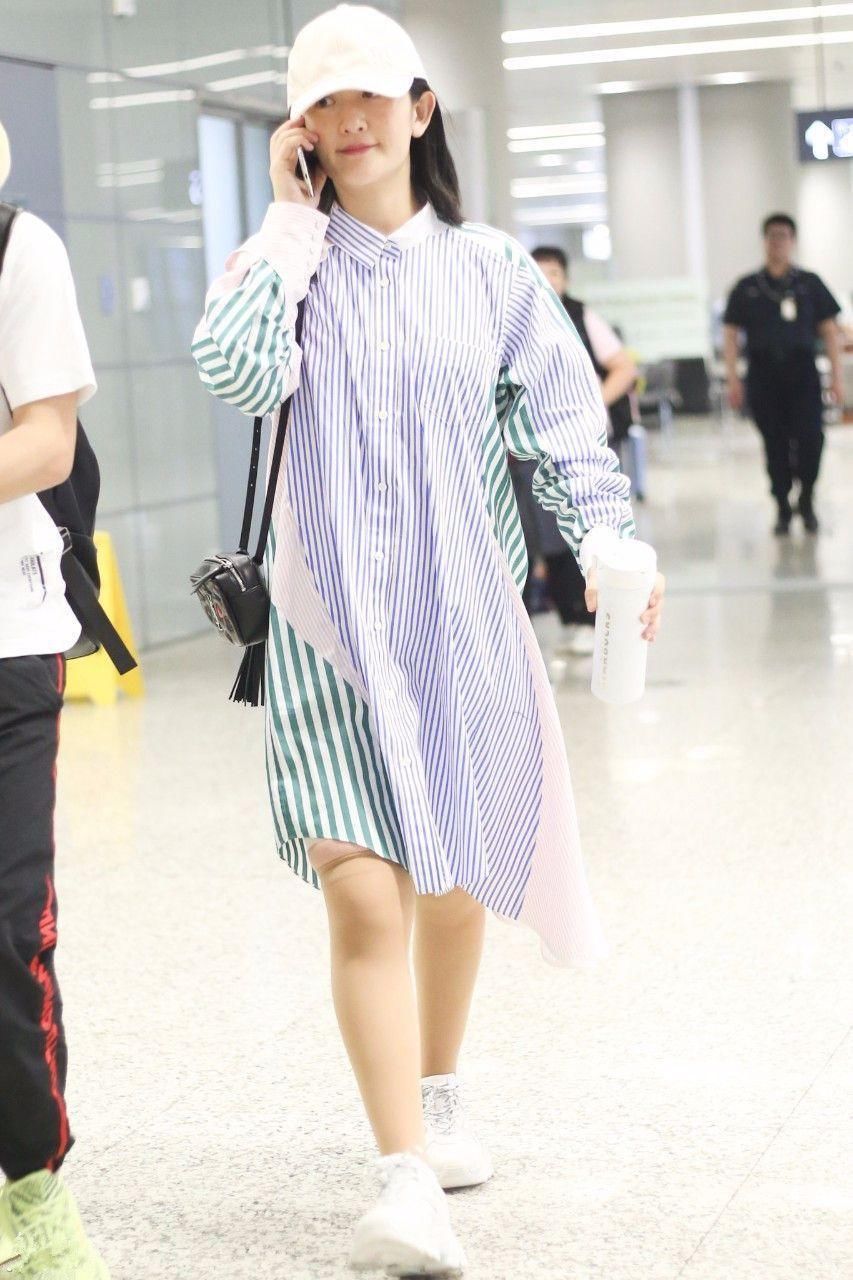 165应采儿比166谢娜腿长这么多?网友:增高鞋穿成了“显矮”鞋!