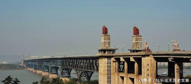 中国5座名桥，最后一个被称国家的一道“命脉”武警全天守候！