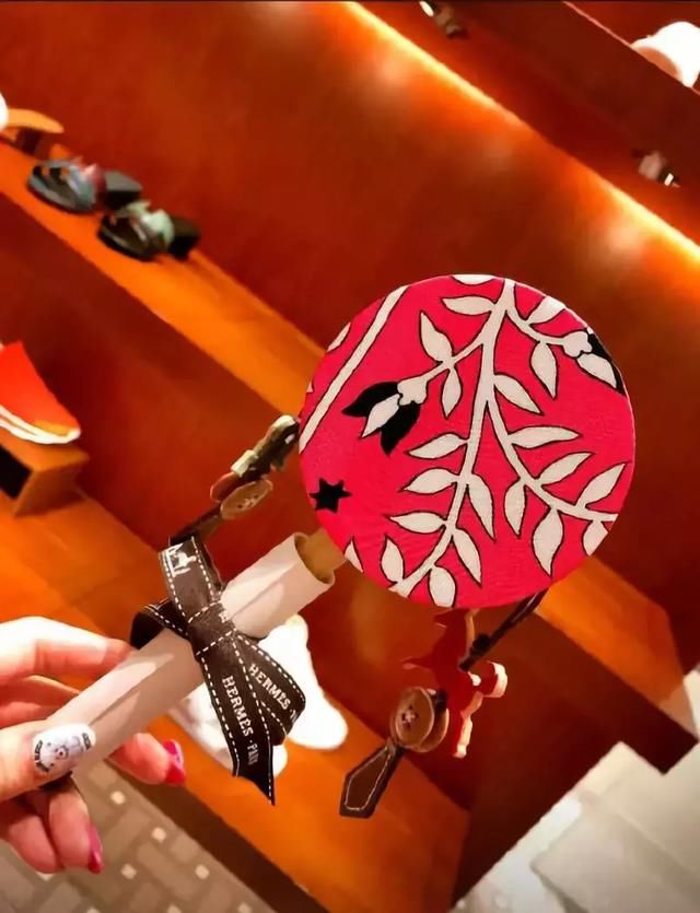 网红隋嘉琪别删了，你婆婆疫苗造假被抓起来了!