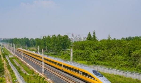 中国唯一一辆无人列车，每天出发无一人乘坐