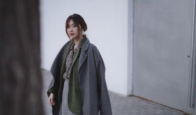  『春天』当高级灰遇上春天，满眼的高级感网友这是我喜欢的范儿