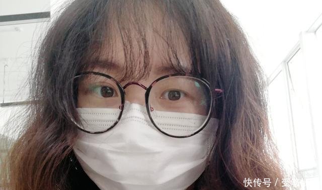 『人用』女孩复工前戴着口罩化妆,只描眉毛涂眼影,没有一个人用口红