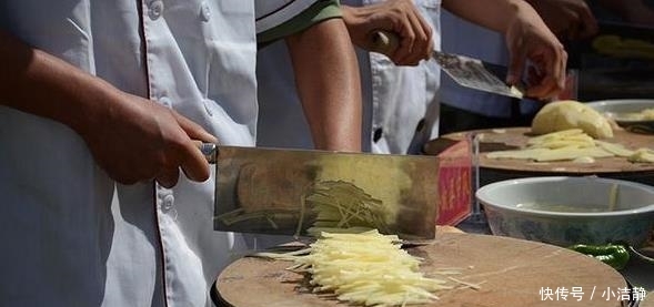 部队饭菜的回忆：这道菜是新兵的最爱却是老兵的噩梦，当兵的才懂