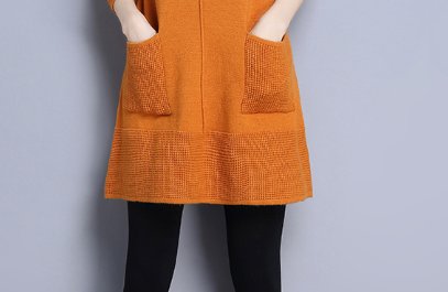 48岁大姑,入秋从不穿阔腿裤!只穿这高贵裙,嫩美像29小姐姐