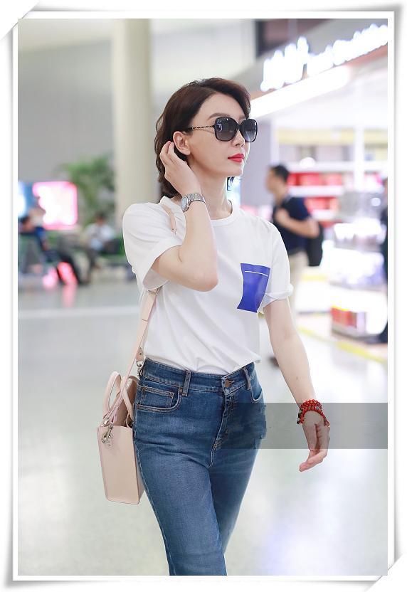 当41岁陈数遇上63岁赵雅芝，才知道保养对女人来说有多重要！