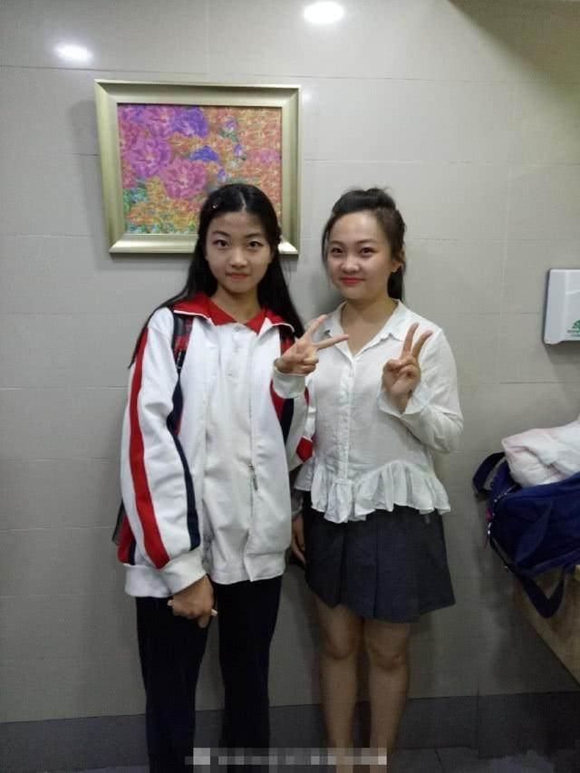 同是95后童星，关晓彤衣品，林妙可衣品，完全不是一个档次的