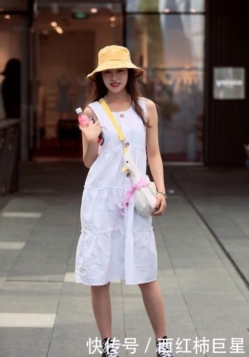  『舒适』连衣裙显优雅纯美的气质，穿起来舒适大方清新唯美