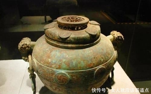  [盗墓贼]千年古墓被盗，盗墓贼偷到一半慌忙退出，专家你看这叫什么墓