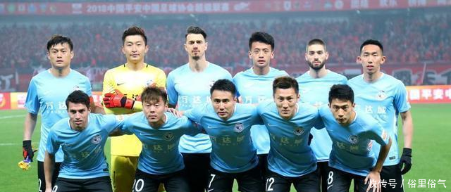 广州恒大战绩不佳大刀阔斧痛换血!中超有一球