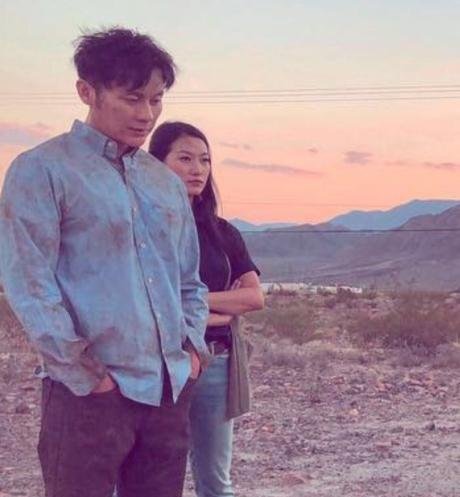 是真爱！李晨官方怒发传言辟谣微博没有删除，婚戒也还在