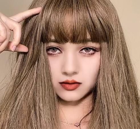  『超越』妈妈粉仿妆“Lisa”妆容，第一眼：果断放弃吧，成品：没让你超越！