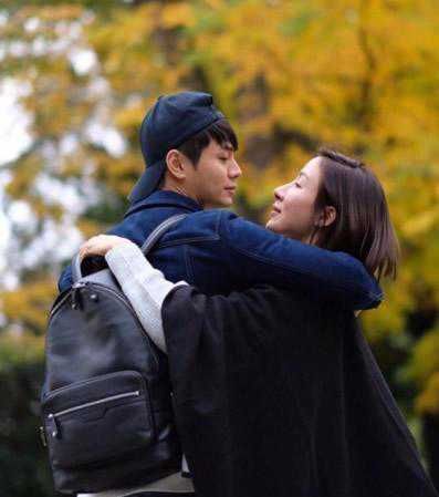 杨怡罗仲谦结婚1周年甜蜜晒恩爱,袁伟豪任摄影