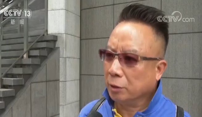  [马忠礼]香港市民中秋撑警：祝香港明天更美好