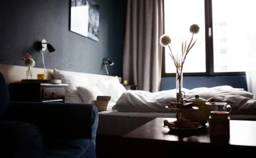  『厕所』旅游资讯：旅游时住酒店，为何要打开厕所的灯？