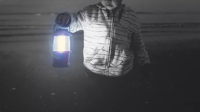 河南口音“被拐”小孩寻父母?谣言!别再转发了