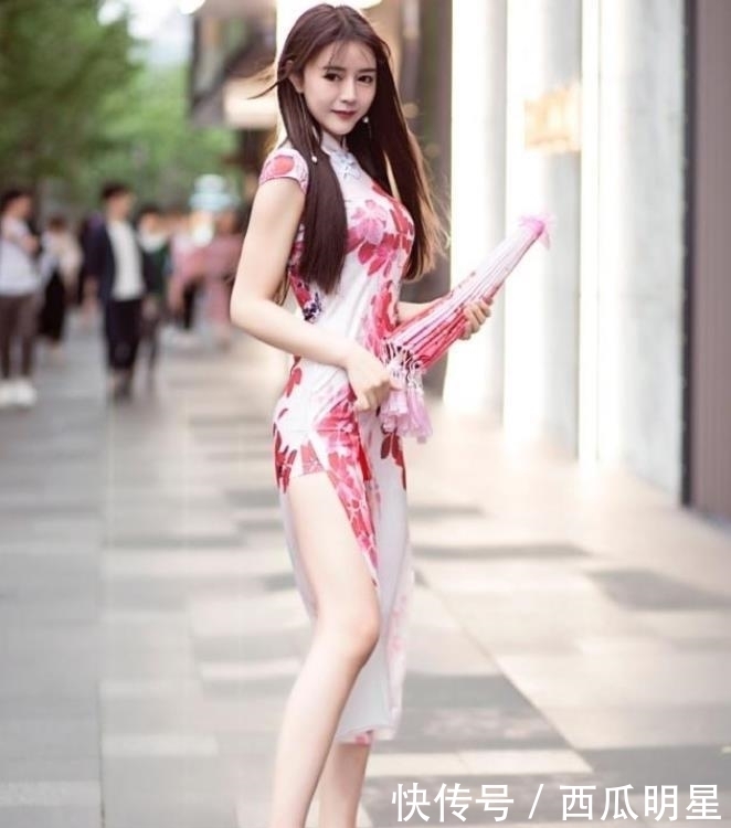 【 美女】靓丽美搭,尽显女神气质!,美女街拍:身材曼妙的小姐姐