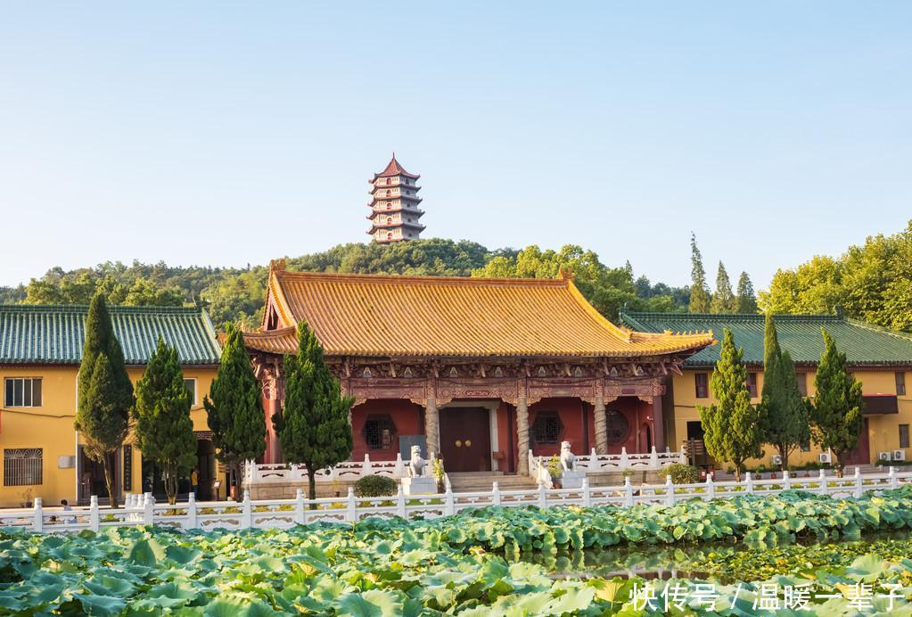 门票斋饭全免费，人称最“贴心”的寺庙，但有一种人不能进