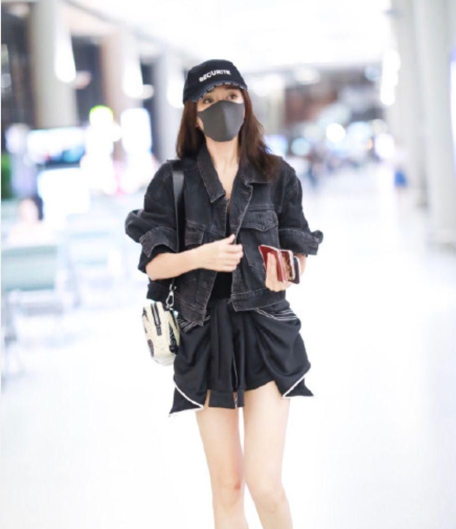 风格迥异的秦岚、娜扎和倪妮撞衫了，赢的居然是她