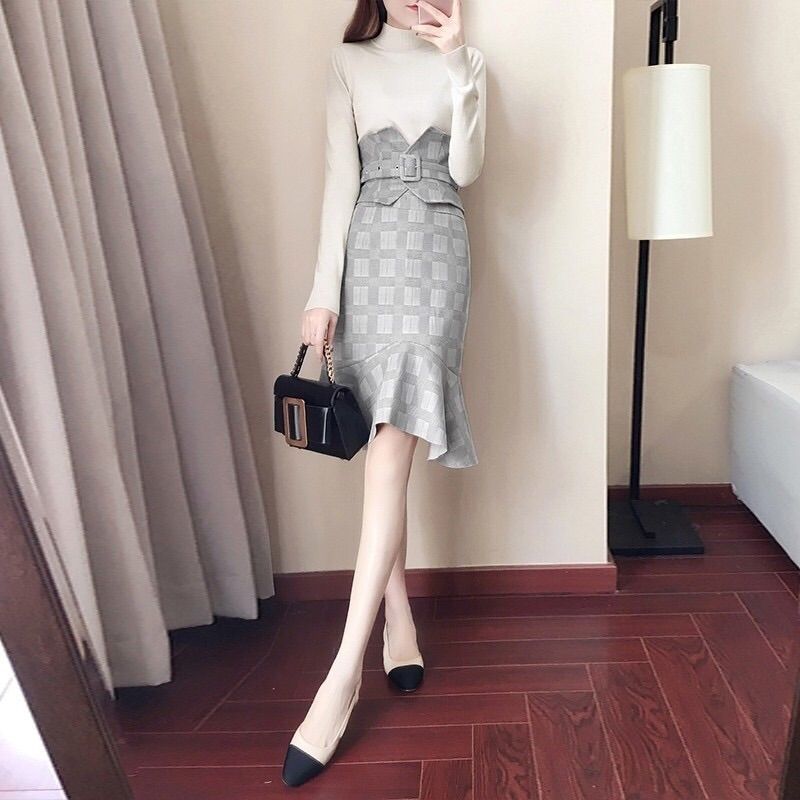 别再穿牛仔裤了，今年流行宽松的小香风套装，7080后穿美醉了