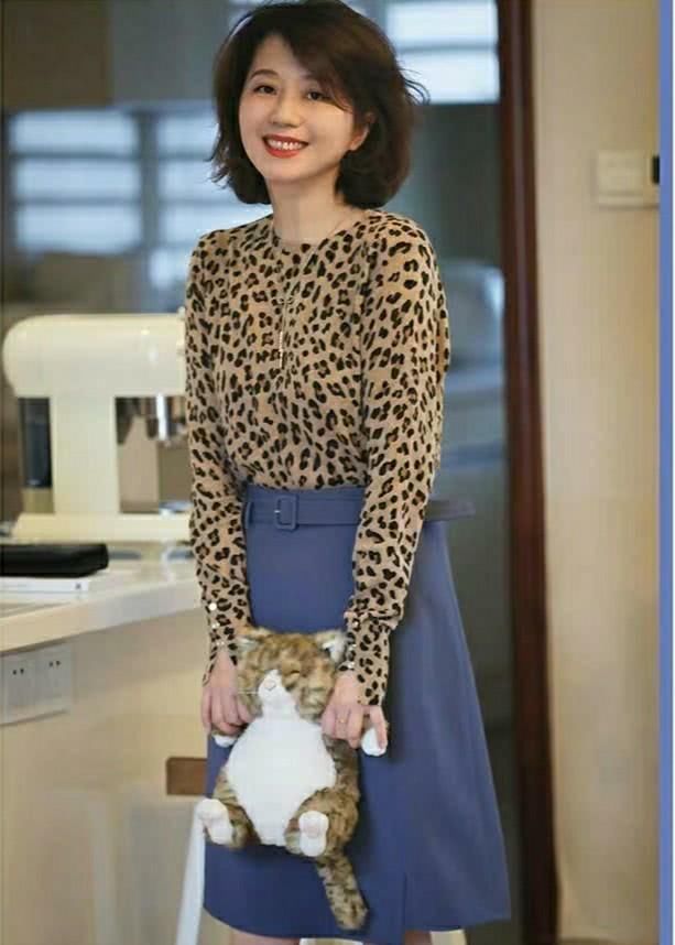  #女人#三四十岁的女人这些穿搭不能错过，这11款气质穿搭示范，知性优雅