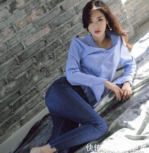  『气质』年轻自信的牛仔裤美女，高挑又漂亮！