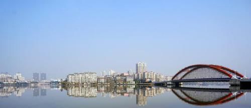  「吉尼斯纪录」全球距离最短的两个城市在中国，仅隔一江距离5公