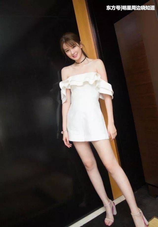 当女星们穿上一字肩，李沁冷艳，陈妍希清新，迪丽热巴神秘